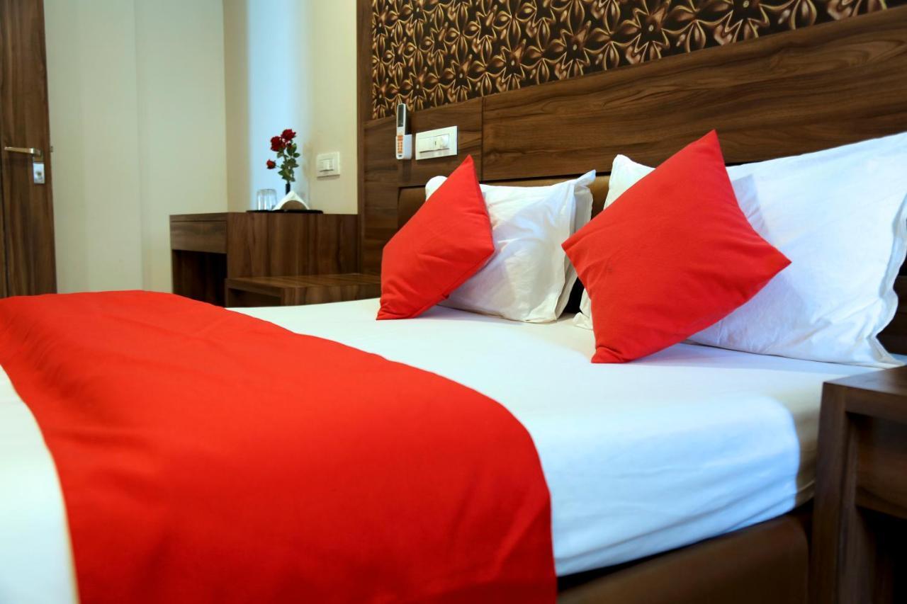 Hotel Sea Shore Navi Mumbai Exterior photo